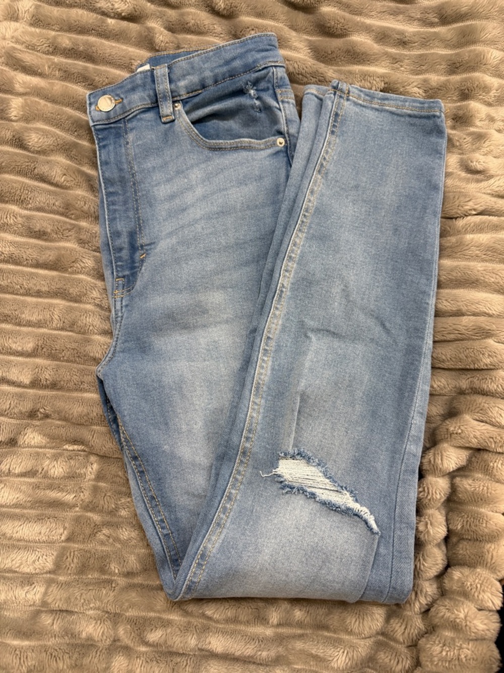 Pull&Bear Light Blue Skinny Distressed Jeans